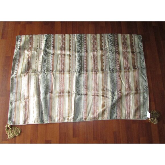 Satin and Jacquard Decorative Throw - Custom Made - Picture 10 of 10